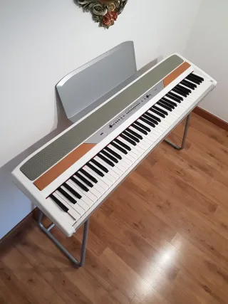 Korg SP 250 Piano Digital Blanco 88 Teclas