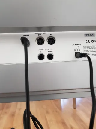 Korg SP 250 Piano Digital Blanco 88 Teclas