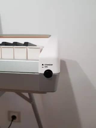 Korg SP 250 Piano Digital Blanco 88 Teclas