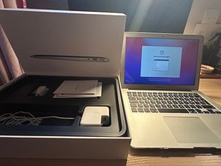 MacBook Air 13 Como Nuevo Con Caja