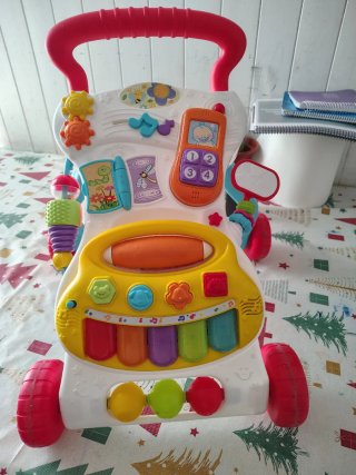 Andador infantil como nuevo