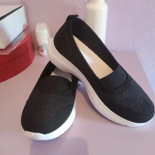 Zapatillas deportivas negras mujer