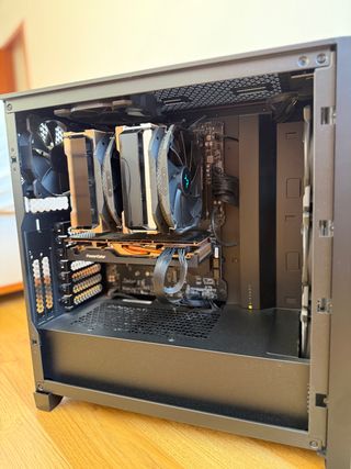 PC Gaming Ryzen 7 5800X + RX 6700 XT / 32GB / 1TB