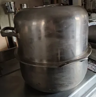 Olla a presión para 100 raciones