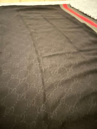 Bufanda Seda Gucci Negra Rayas Roja Gris