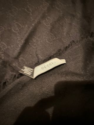 Bufanda Seda Gucci Negra Rayas Roja Gris