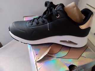 Scarpe Skechers nere e oro