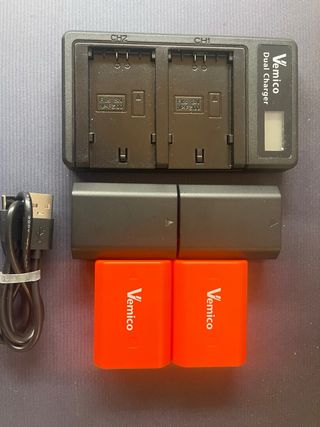 Cargador Doble Vemico y 4 Baterías NP-FZ100