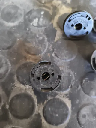 Grapas para tapa motor HDI