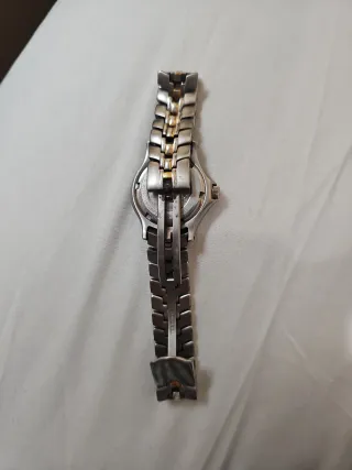 2 Relojes Lotus Mujer plateados 15 € cada reloj.