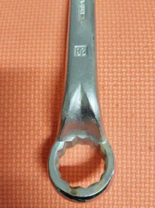 Llave acodada 25-28 mm