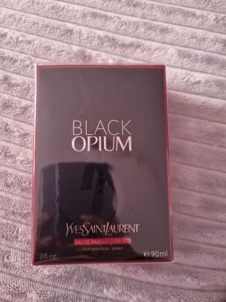 Yves Saint Laurent Black Opium Eau de Parfum 90ml