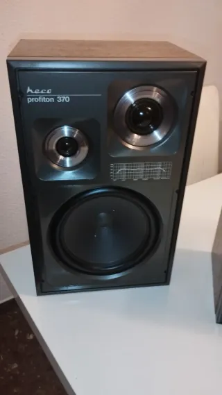 Equipo de música Philips.