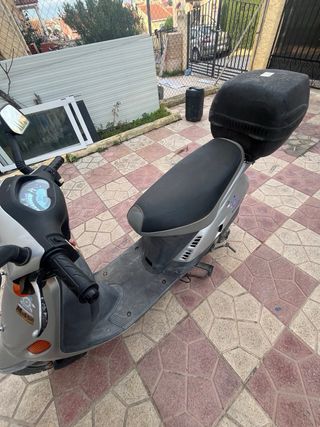 Kymco DJ 50 Plata