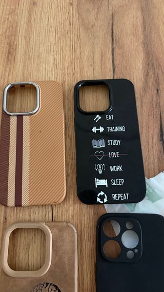 Fundas iPhone 14 Pro y Protectores Hidrogel