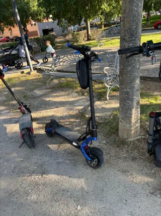 Patinete Eléctrico con Luces LED