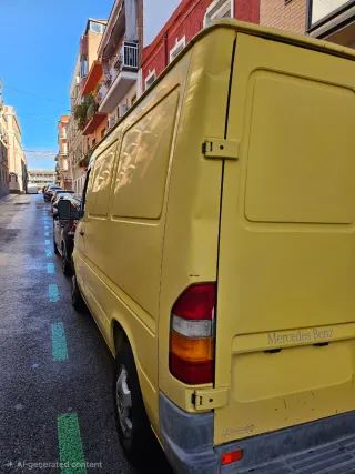 Mercedes-Benz Sprinter 2000