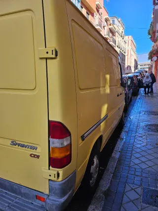 Mercedes-Benz Sprinter 2000