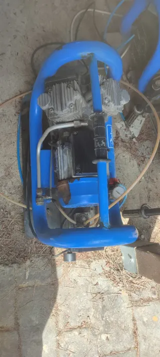 Compresor de aire azul