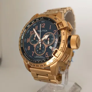 Reloj Nautica Dorado Cronógrafo