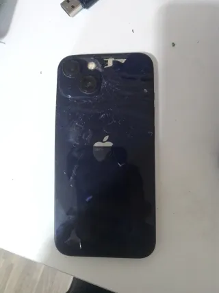 iPhone 13 para piezas enciende