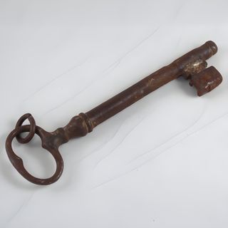 Llave antigua hierro forjado 17cm