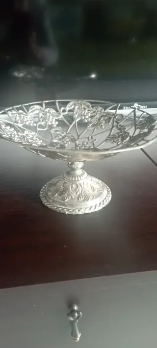 Centrotavola decorativo in metallo