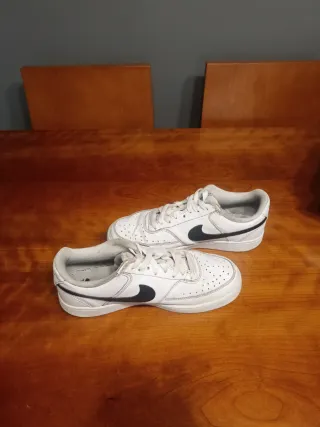 Nike Court Vision Talla 40.5