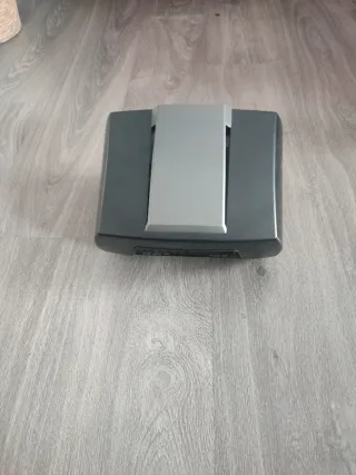 Base Fanatec CSL Elite con sus cables