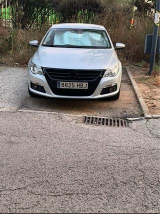 Volkswagen Passat CC 2011