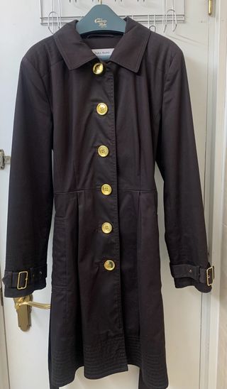 Gabardina Zara Basic Marrón Botones Dorados