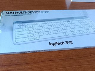 Teclado Logitech K580 Gris/Blanco