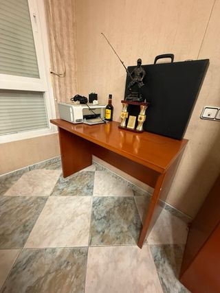 Mueble de despacho completo de madera