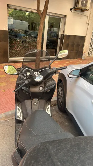 Xmax 125 Iron Max ABS 17' TIJA ROTA  URGE VENTA