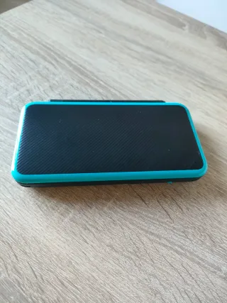 New Nintendo 2DS XL Negra/Azul