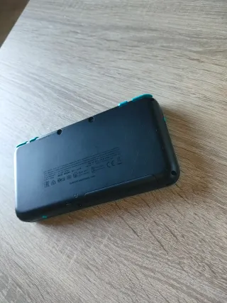 New Nintendo 2DS XL Negra/Azul