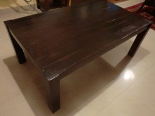 Mesa de centro de pino