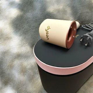 Dyson Supersonic Rosa con accessori