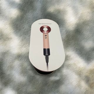 Dyson Supersonic Rosa con accessori