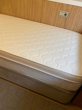 Cama con canapé y colchón