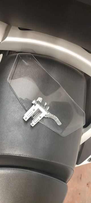 Spoiler Deflettore Parabrezza Moto Regolabile