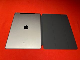 iPad Pro 12.9 di prima generazione da 128 GB Wi-Fi + cellulare