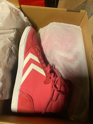 Zapatillas Hummel rosas y blancas