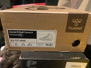 Zapatillas Hummel rosas y blancas