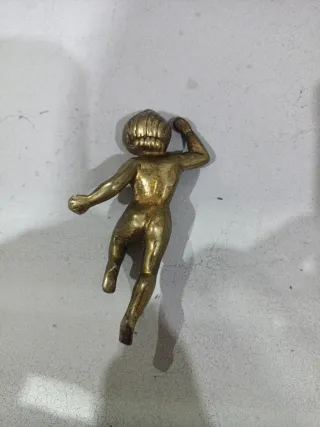 Figura de bronce