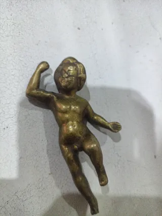 Figura de bronce