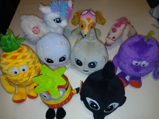 Lote de peluches variados