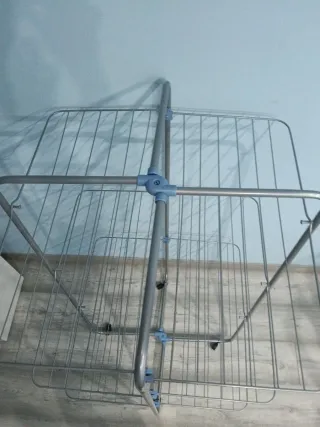 Tendedero de 3 niveles con ruedas