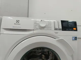Lavadora Electrolux PerfectCare 600 8kg