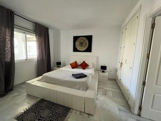 Piso en alquiler en Los Naranjos - Las Brisas en Marbella